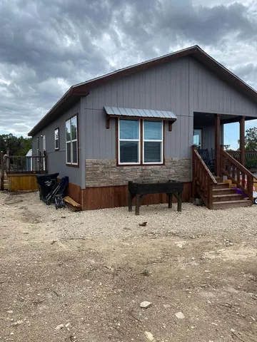 $2,000 | 1545 Elm Pass Road, Center Point, TX 78010