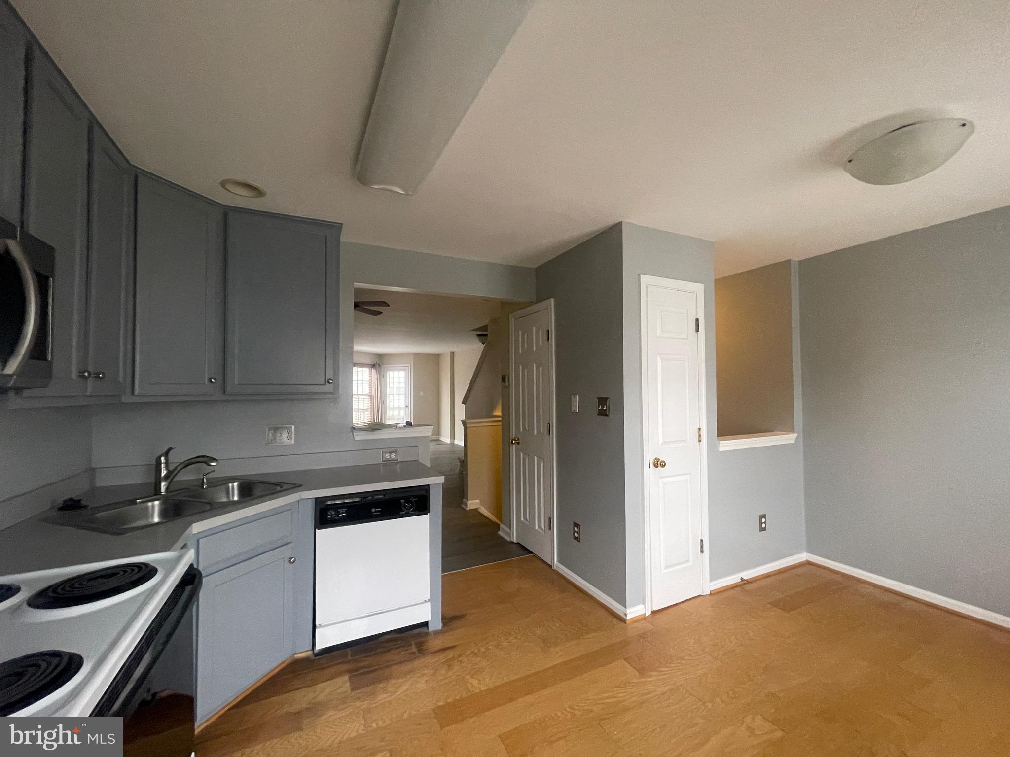 45456 Bluemont Junction Square Sterling, VA 20164 - Photo 11 of 29