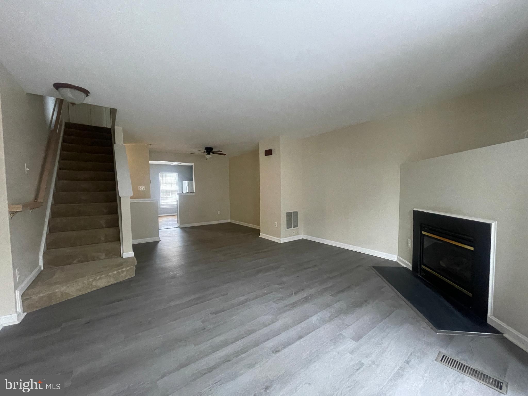 45456 Bluemont Junction Square Sterling, VA 20164 - Photo 5 of 29