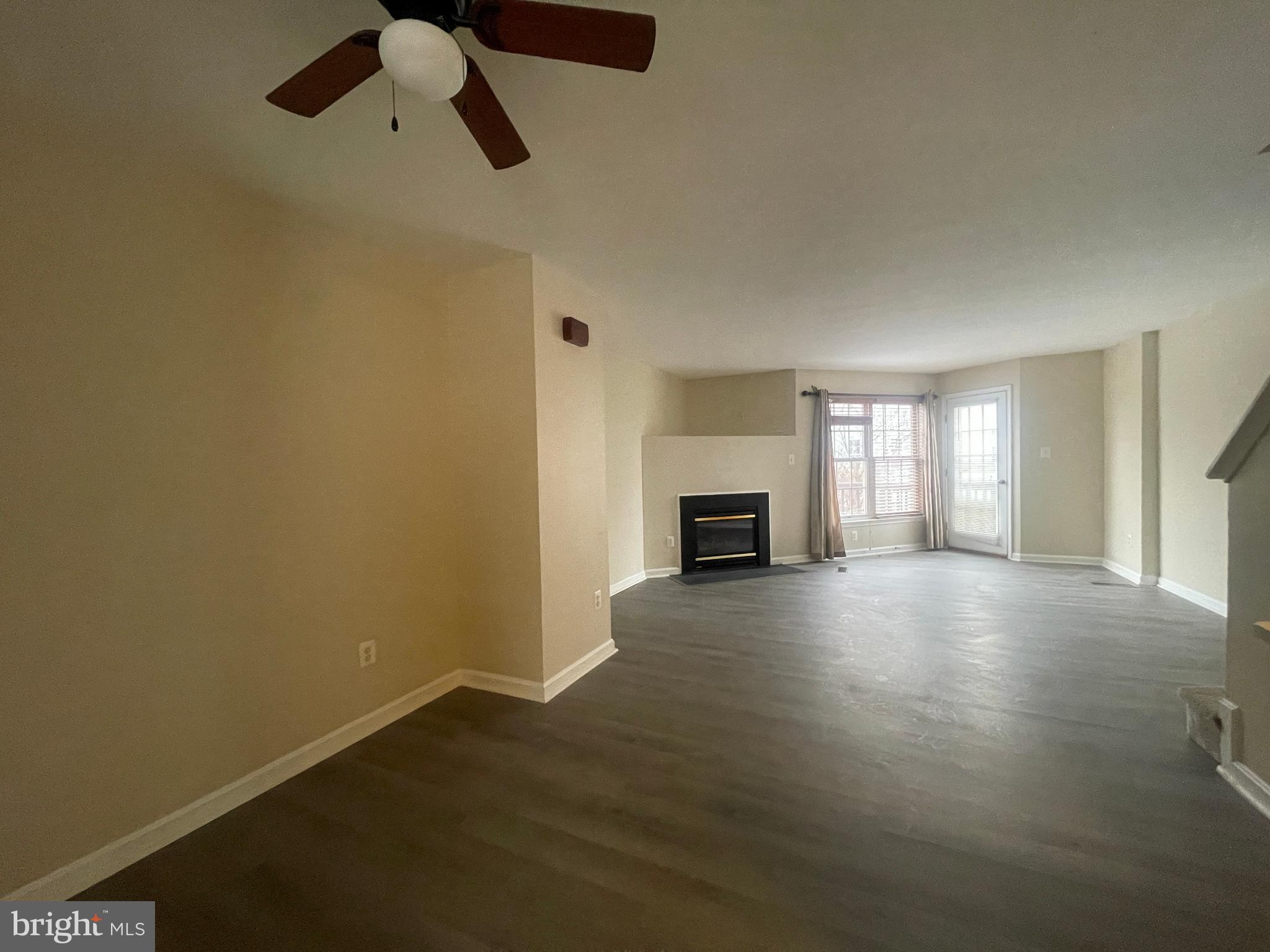 45456 Bluemont Junction Square Sterling, VA 20164 - Photo 6 of 29