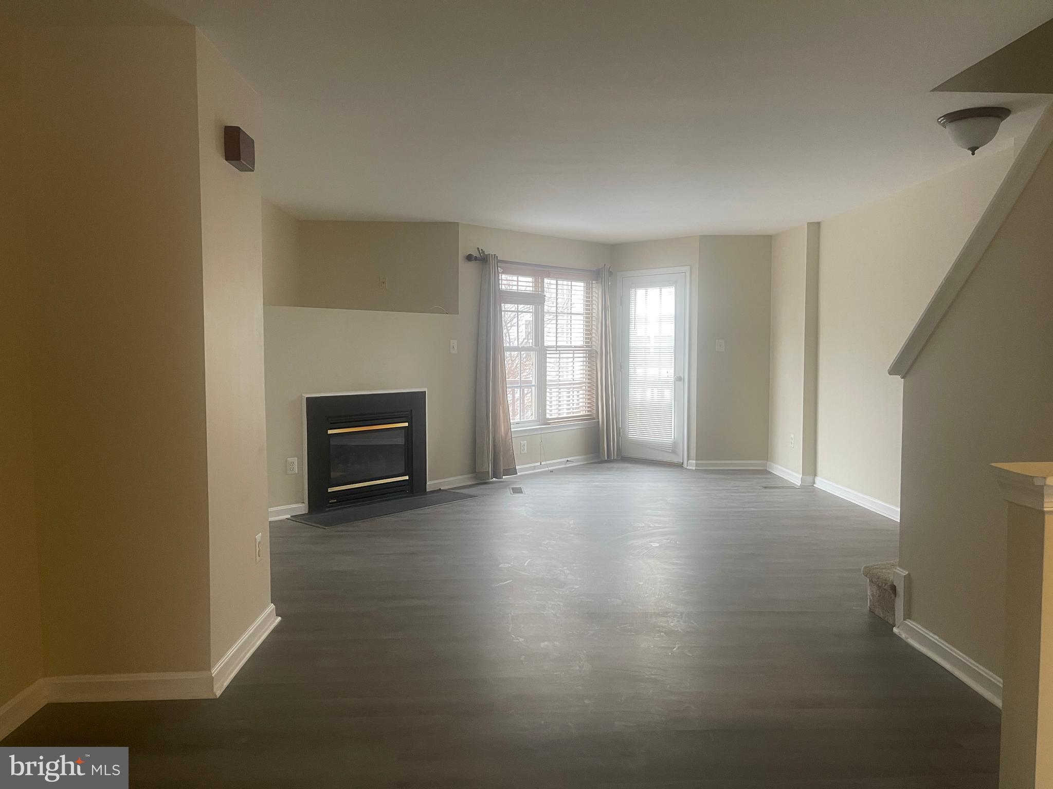 45456 Bluemont Junction Square Sterling, VA 20164 - Photo 7 of 29