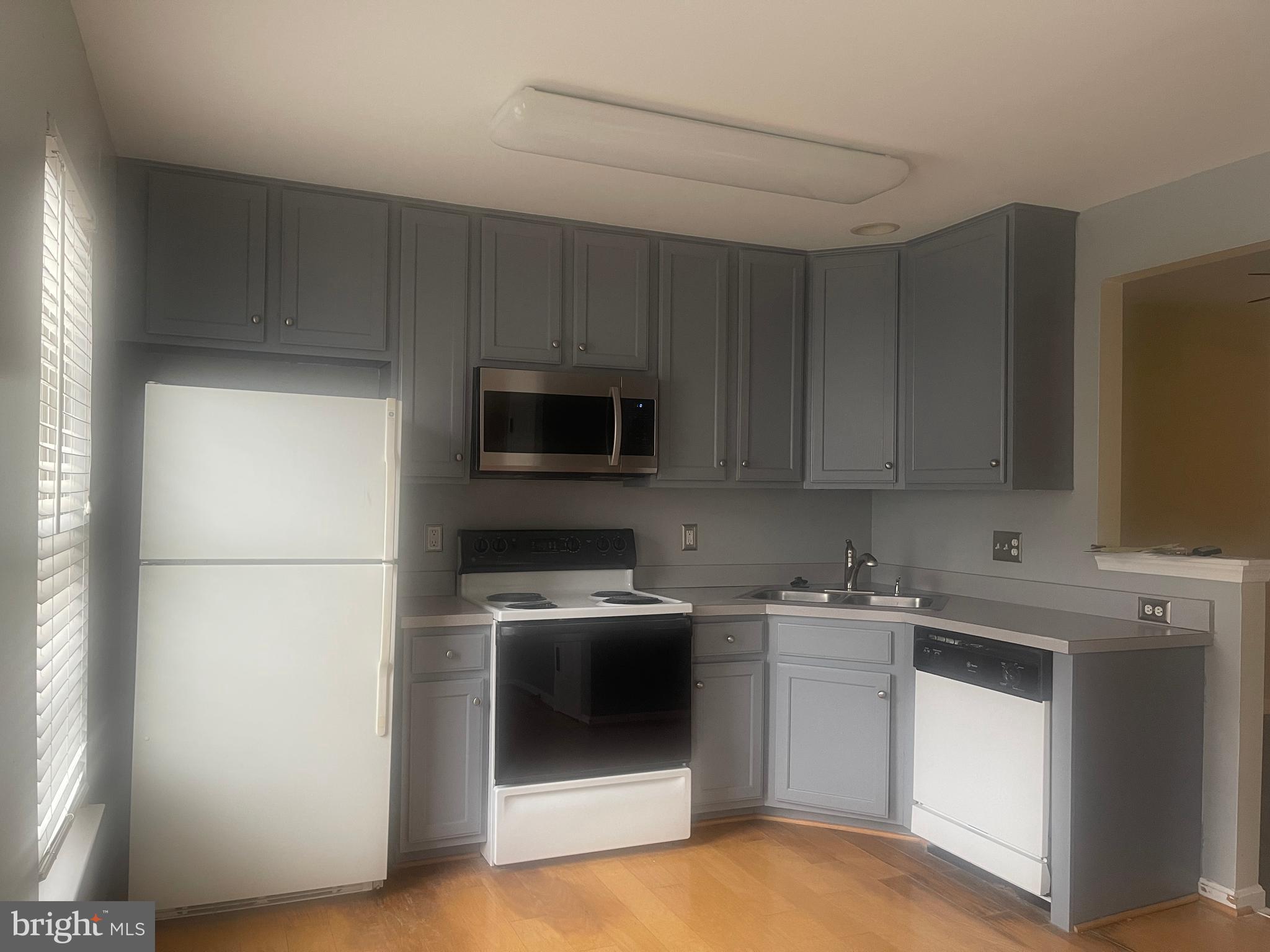 45456 Bluemont Junction Square Sterling, VA 20164 - Photo 10 of 29