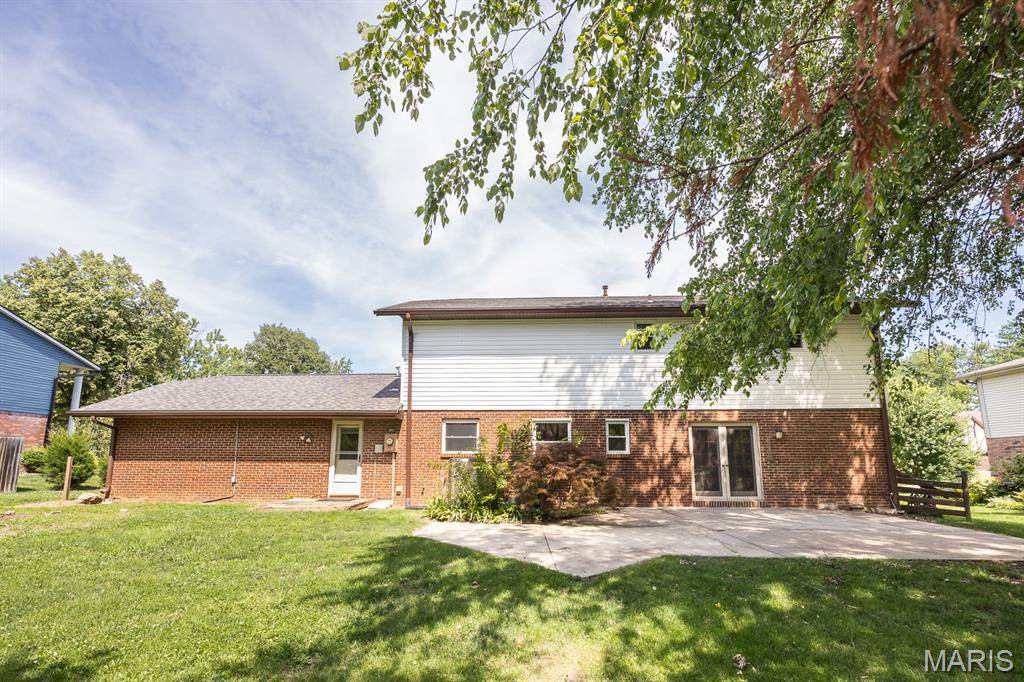 809 Reiss Road O'Fallon, IL 62269 - Photo 32 of 37