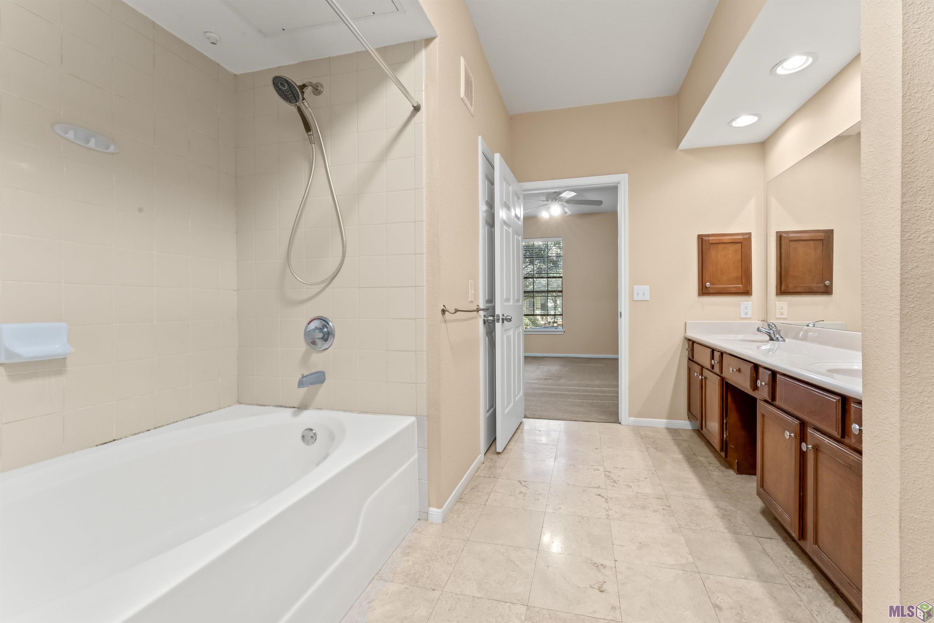 6765 Corporate Boulevard, Unit 6102 Baton Rouge, LA 70809 - Photo 8 of 15