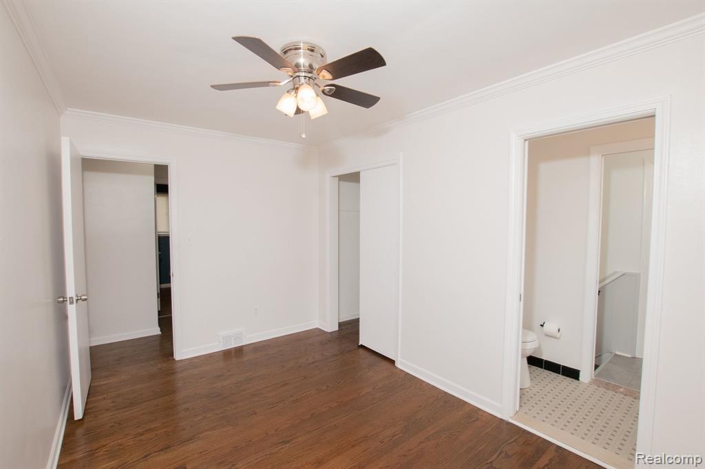24684 Ridgecroft Avenue Eastpointe, MI 48021 - Photo 25 of 62