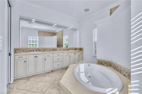 $949,000 | 13010 River Bluff Court, Fort Myers, FL 33905