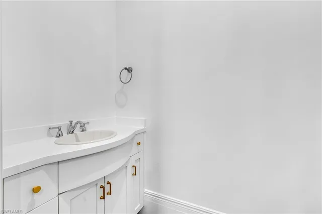 $949,000 | 13010 River Bluff Court, Fort Myers, FL 33905