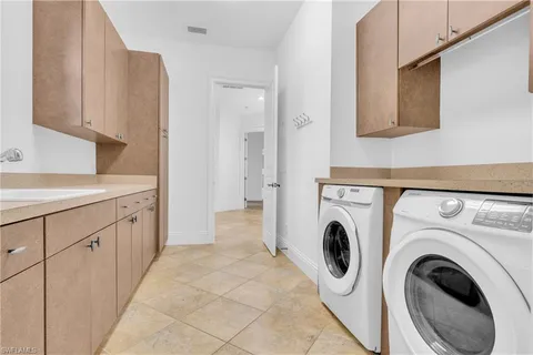 $949,000 | 13010 River Bluff Court, Fort Myers, FL 33905