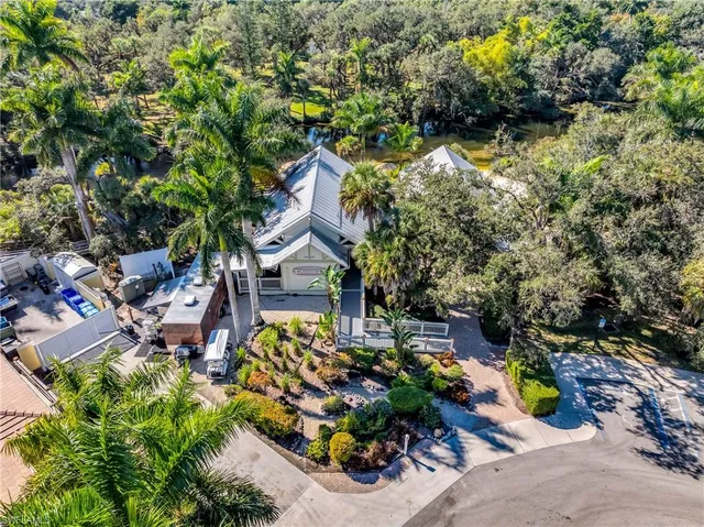 $949,000 | 13010 River Bluff Court, Fort Myers, FL 33905