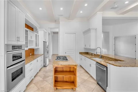 $949,000 | 13010 River Bluff Court, Fort Myers, FL 33905