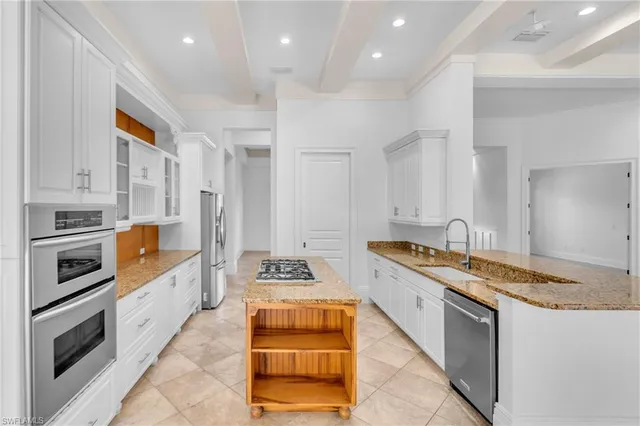 $949,000 | 13010 River Bluff Court, Fort Myers, FL 33905