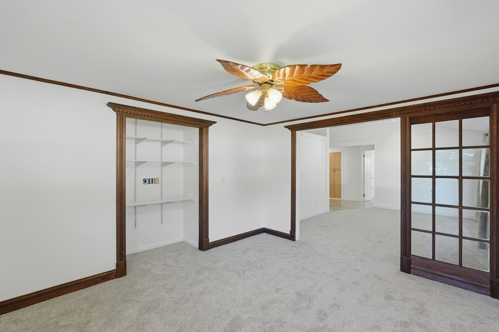 251 Shady Brook Lane Springfield, MA 01118 - Photo 10 of 32