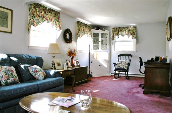 292 Cordaville Road Ashland, MA 01721 - Photo 5 of 15 Gallery Image 5