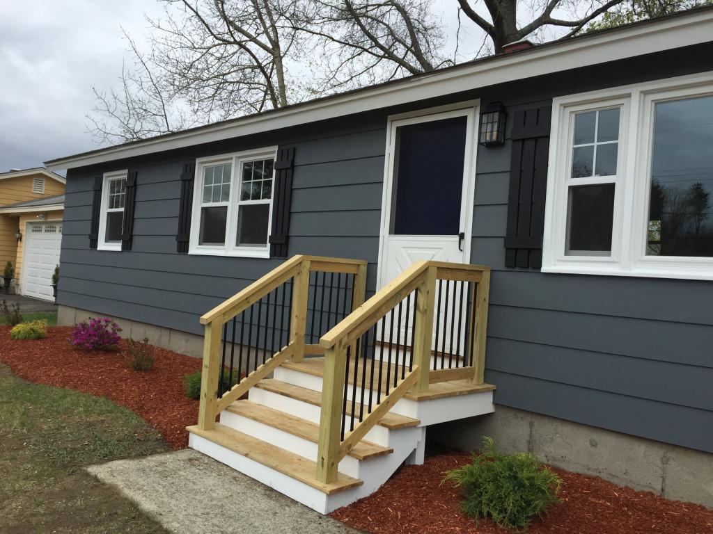 13 April Drive Nashua, NH 03060 - Photo 2 of 14