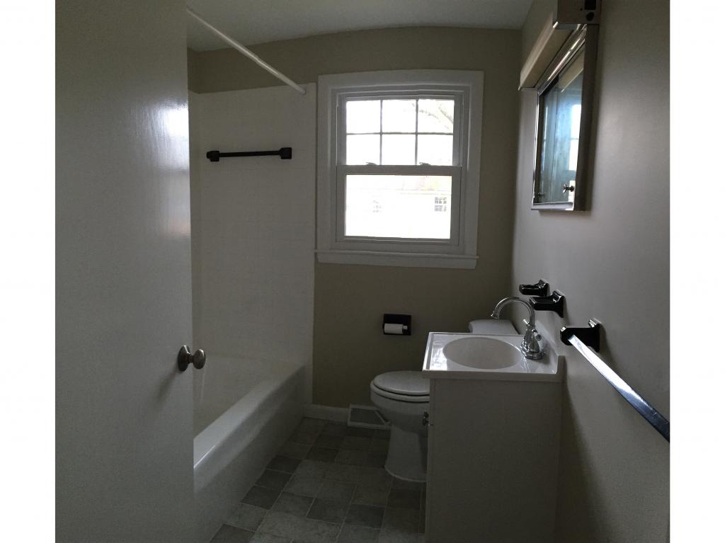 13 April Drive Nashua, NH 03060 - Photo 12 of 14