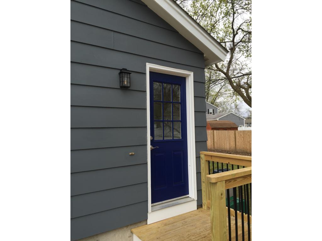 13 April Drive Nashua, NH 03060 - Photo 4 of 14