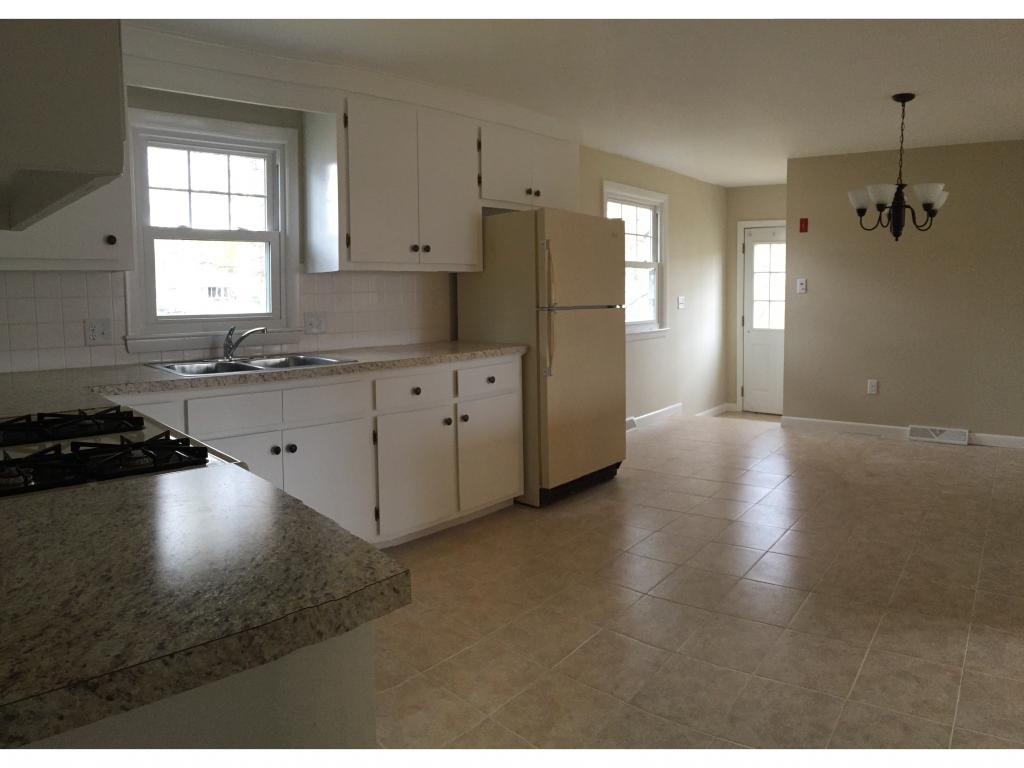 13 April Drive Nashua, NH 03060 - Photo 6 of 14