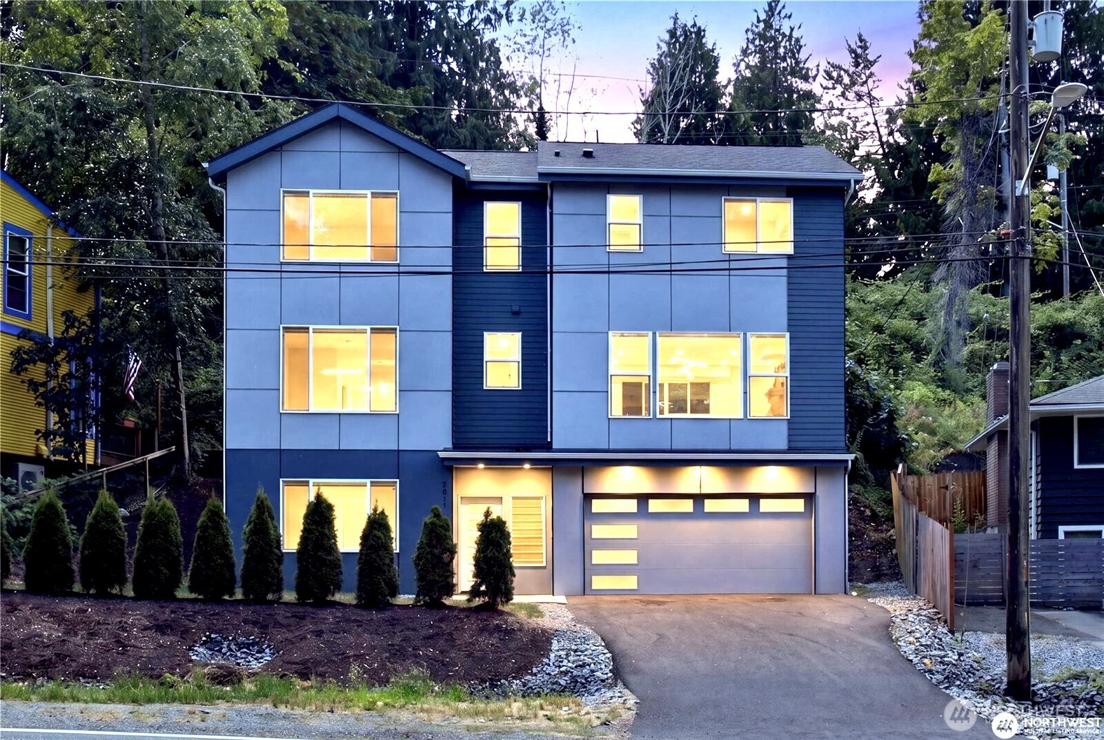 7511 Dumar Way Southwest Seattle, WA 98106 - Photo 2 of 38 Gallery Image 2