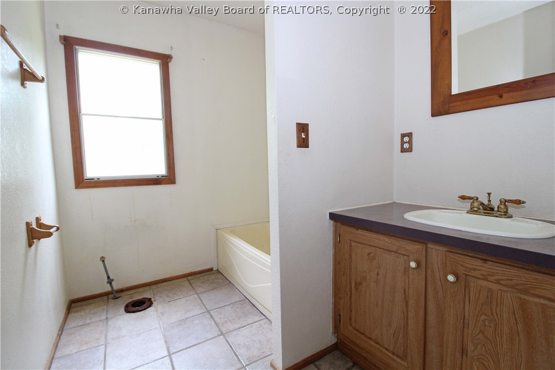 723 Dupont Road Poca, WV 25159 - Photo 18 of 18 Gallery Image 18