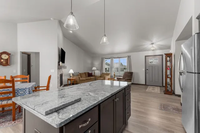 $449,900 | 1920 White Dove Lane, Kaukauna, WI 54130