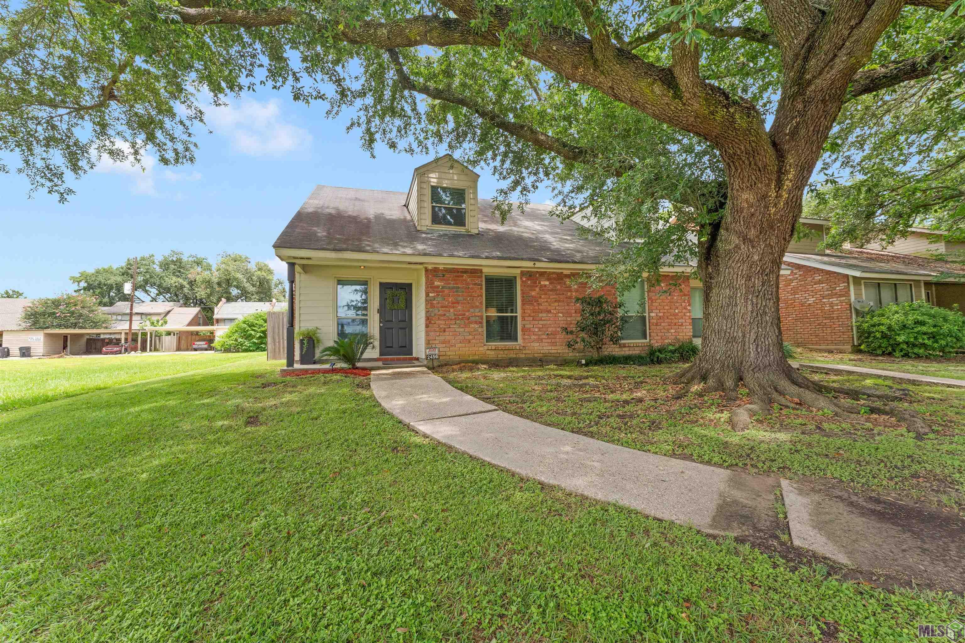 2456 Brightside Drive Baton Rouge, LA 70820 - Photo 1 of 27