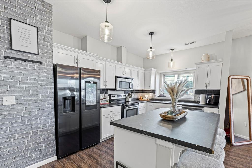 333 Florida Street Lawrence, KS 66044 - Photo 11 of 29