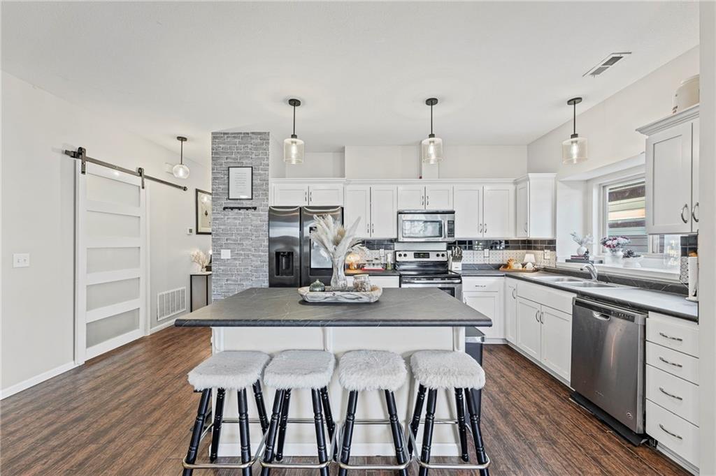 333 Florida Street Lawrence, KS 66044 - Photo 10 of 29