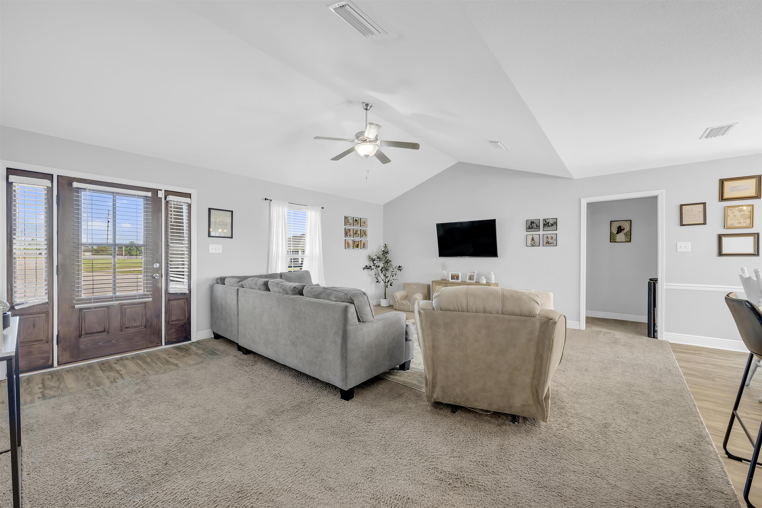 15570 Medway Court Foley, AL 36535 - Photo 10 of 25 Living Room
