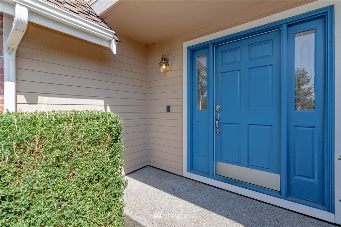 1822 Field Place Northeast Renton, WA 98059 - Photo 3 of 25 a view of front door