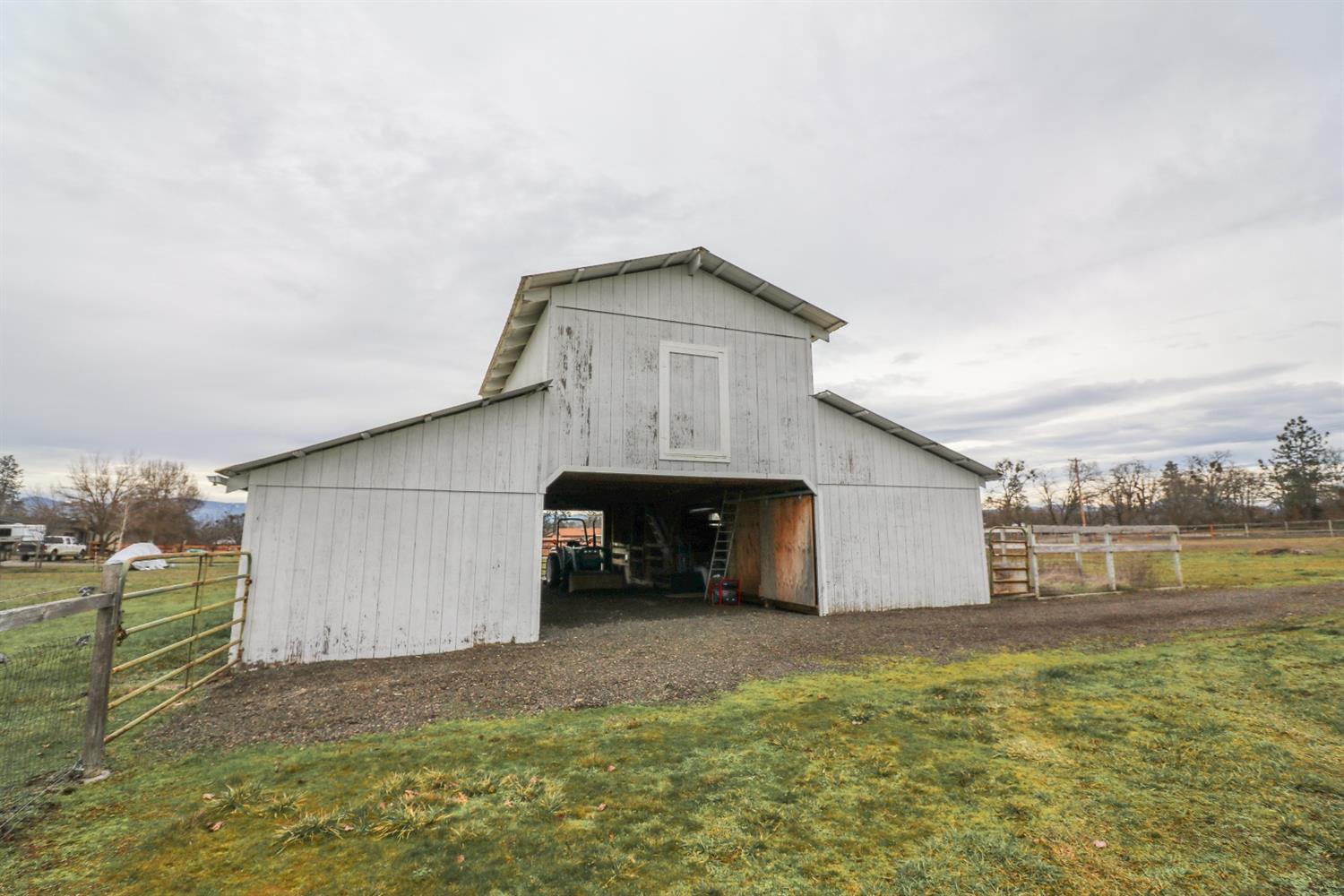 1705 Stevens Road Eagle Point, OR 97524 - Photo 33 of 35 Additional Photo