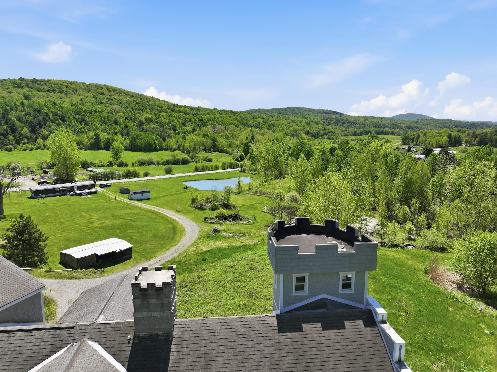 2437 Oakland Station Road Georgia, VT 05478 - Photo 27 of 38