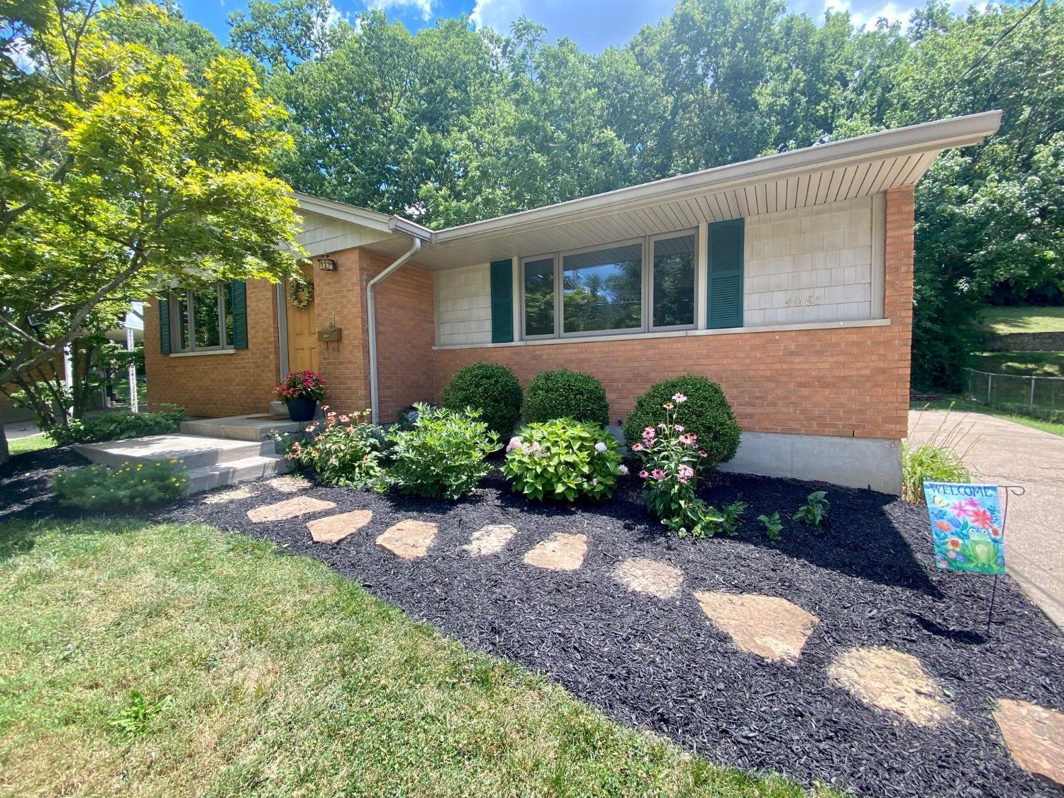 4085 Mefford Lane Cincinnati, OH 45241 - Photo 2 of 39