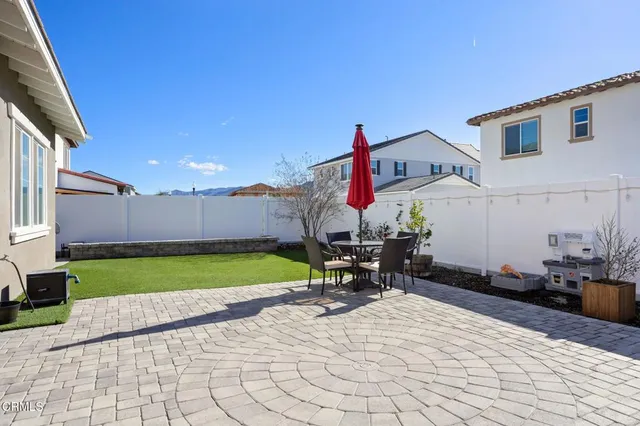 $899,000 | 390 Rose Street, Fillmore, CA 93015