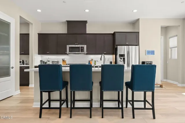 $899,000 | 390 Rose Street, Fillmore, CA 93015