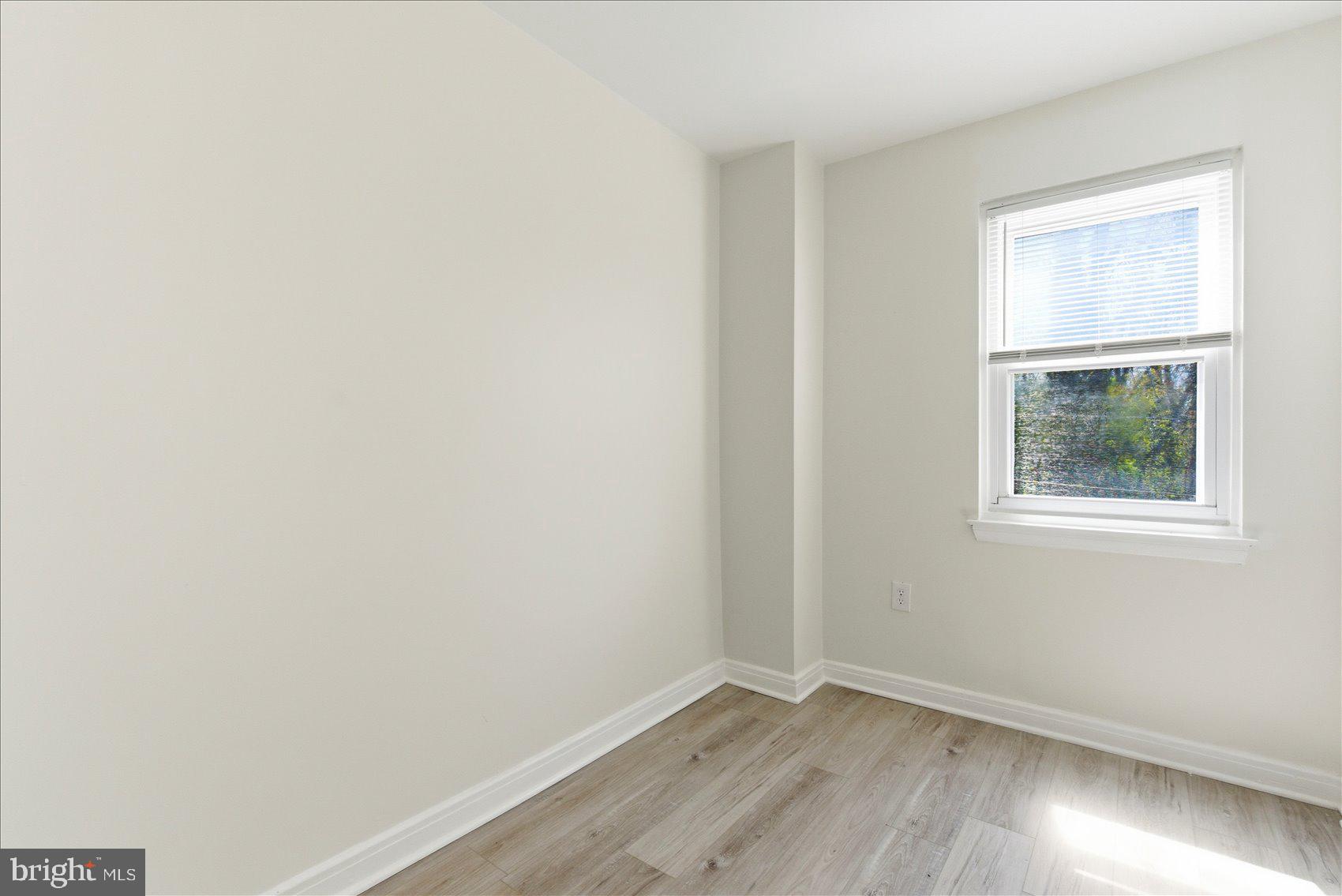 40 Hillvale Road Baltimore, MD 21229 - Photo 23 of 35