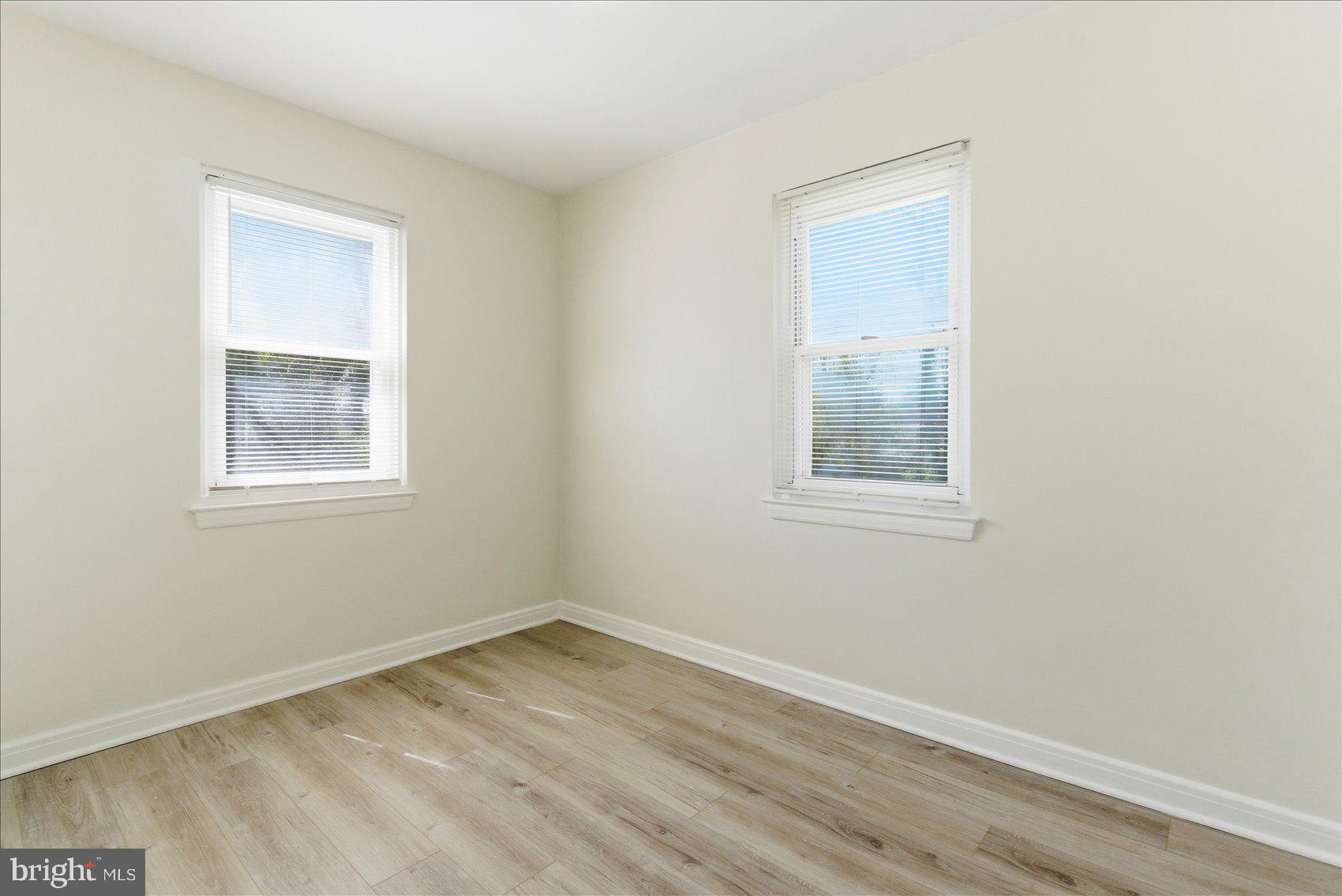 40 Hillvale Road Baltimore, MD 21229 - Photo 25 of 35