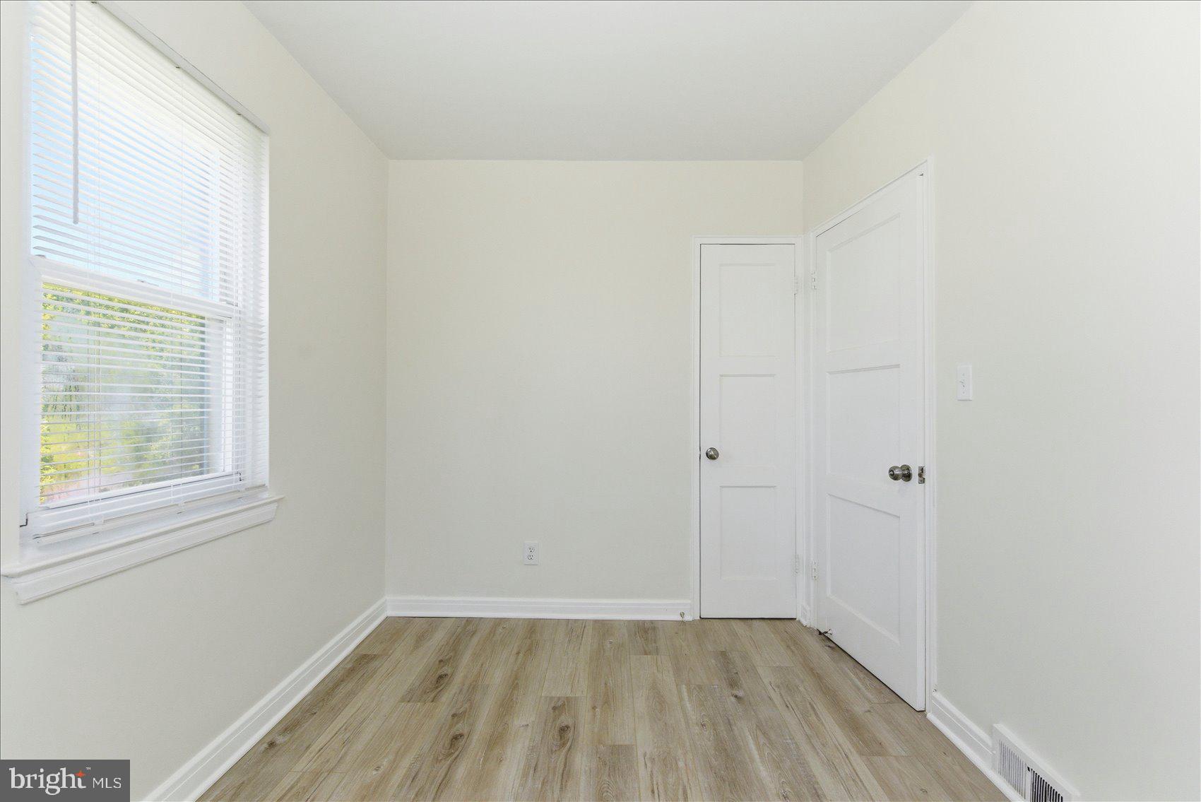 40 Hillvale Road Baltimore, MD 21229 - Photo 26 of 35