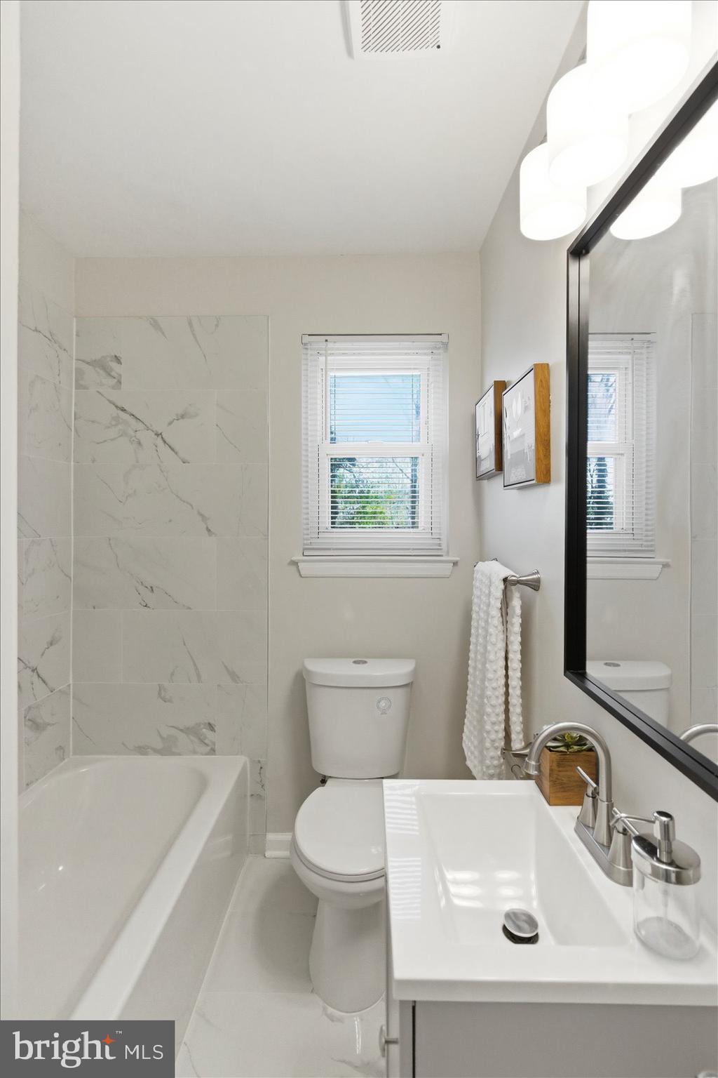 40 Hillvale Road Baltimore, MD 21229 - Photo 28 of 35