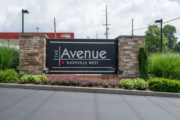 $170,000 | 6680 Charlotte Pike, Unit D13, Nashville, TN 37209