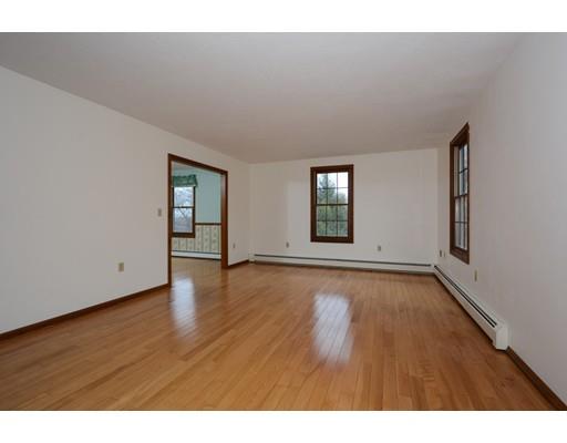 100 Wedgewood Road Worcester, MA 01602 - Photo 4 of 27 Gallery Image 4