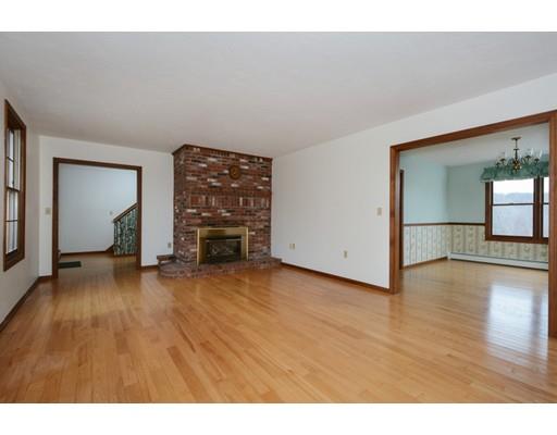 100 Wedgewood Road Worcester, MA 01602 - Photo 5 of 27 Gallery Image 5