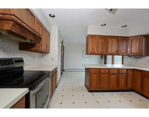 100 Wedgewood Road Worcester, MA 01602 - Photo 10 of 27 Gallery Image 10