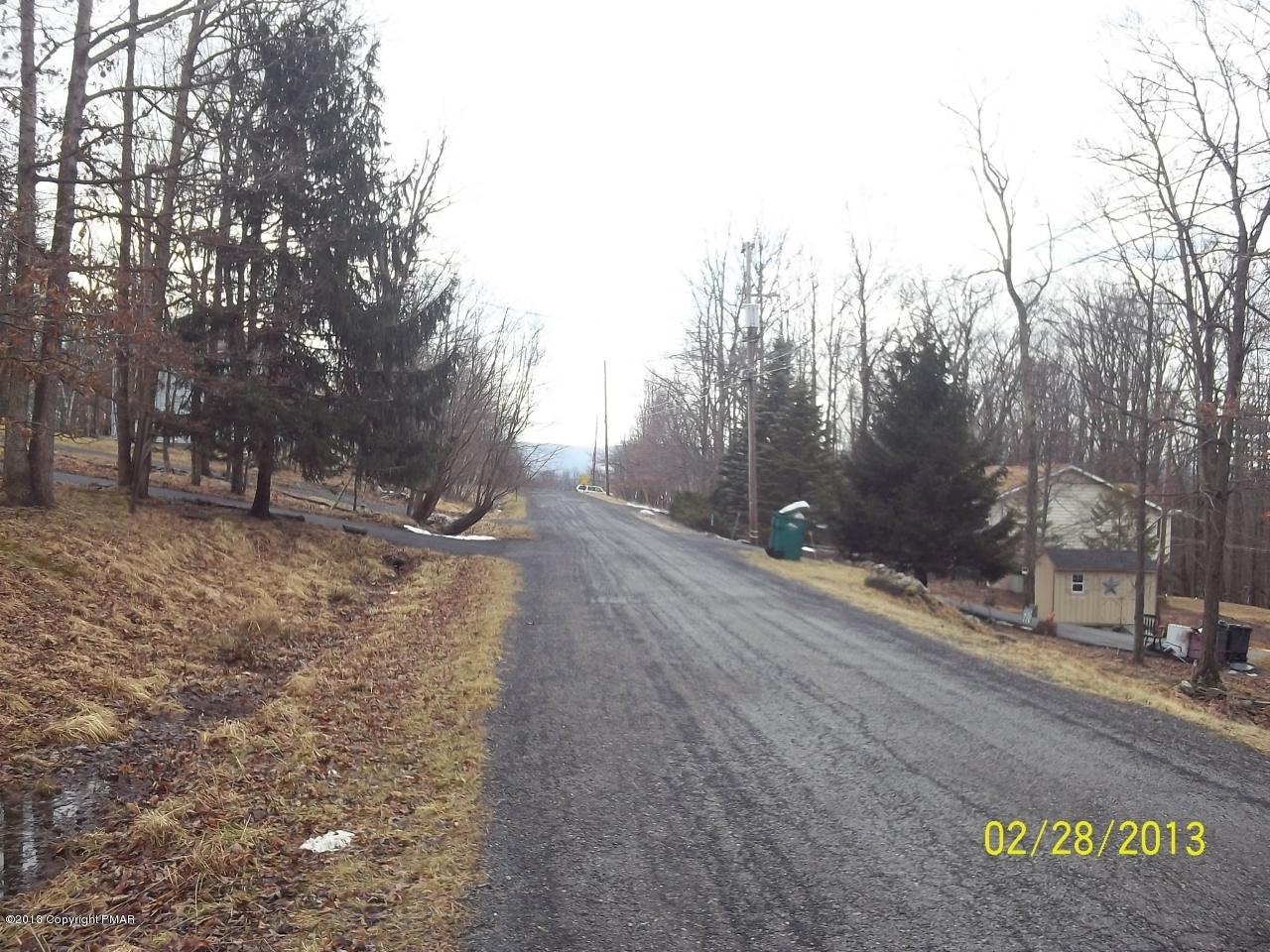 1453 Falls Road Bushkill, PA 18324 - Photo 1 of 17 187