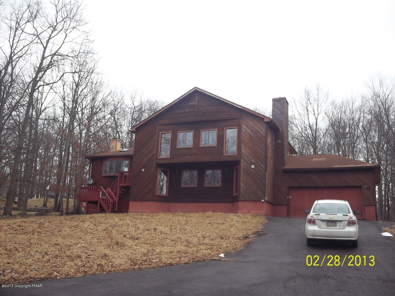 1453 Falls Road Bushkill, PA 18324 - Photo 2 of 17 188