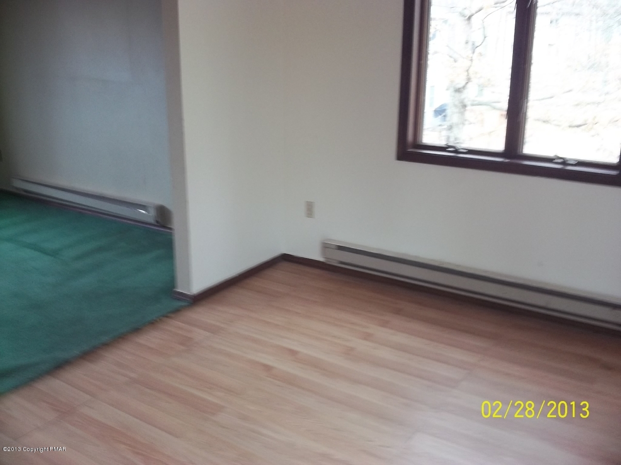 1453 Falls Road Bushkill, PA 18324 - Photo 6 of 17 196