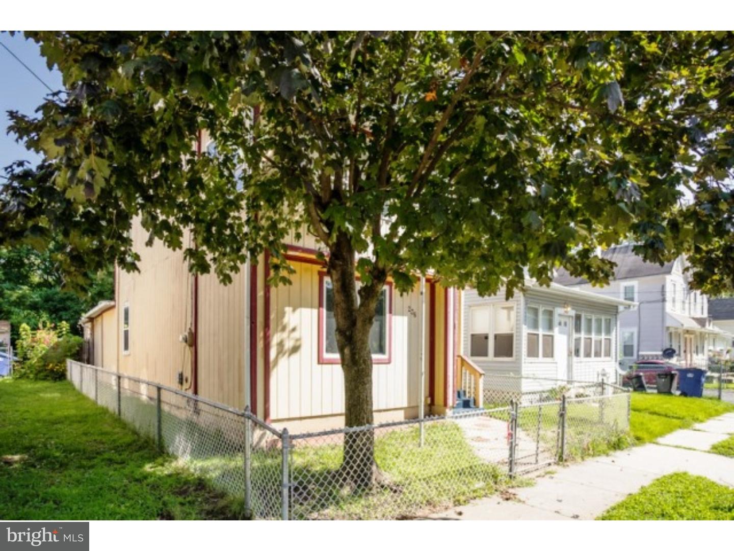 236 Washington Street Riverside, NJ 08075 - Photo 2 of 21