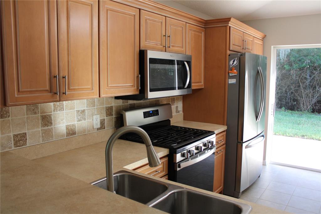 3931 Day Bridge Place Ellenton, FL 34222 - Photo 8 of 48