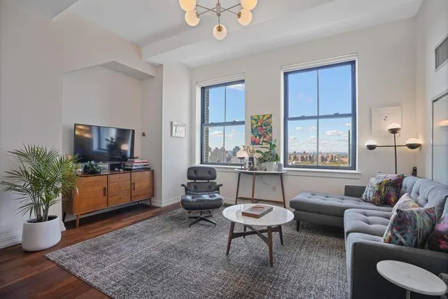 $1,500,000 | 1 Hanson Place, Unit 13K | Fort Greene