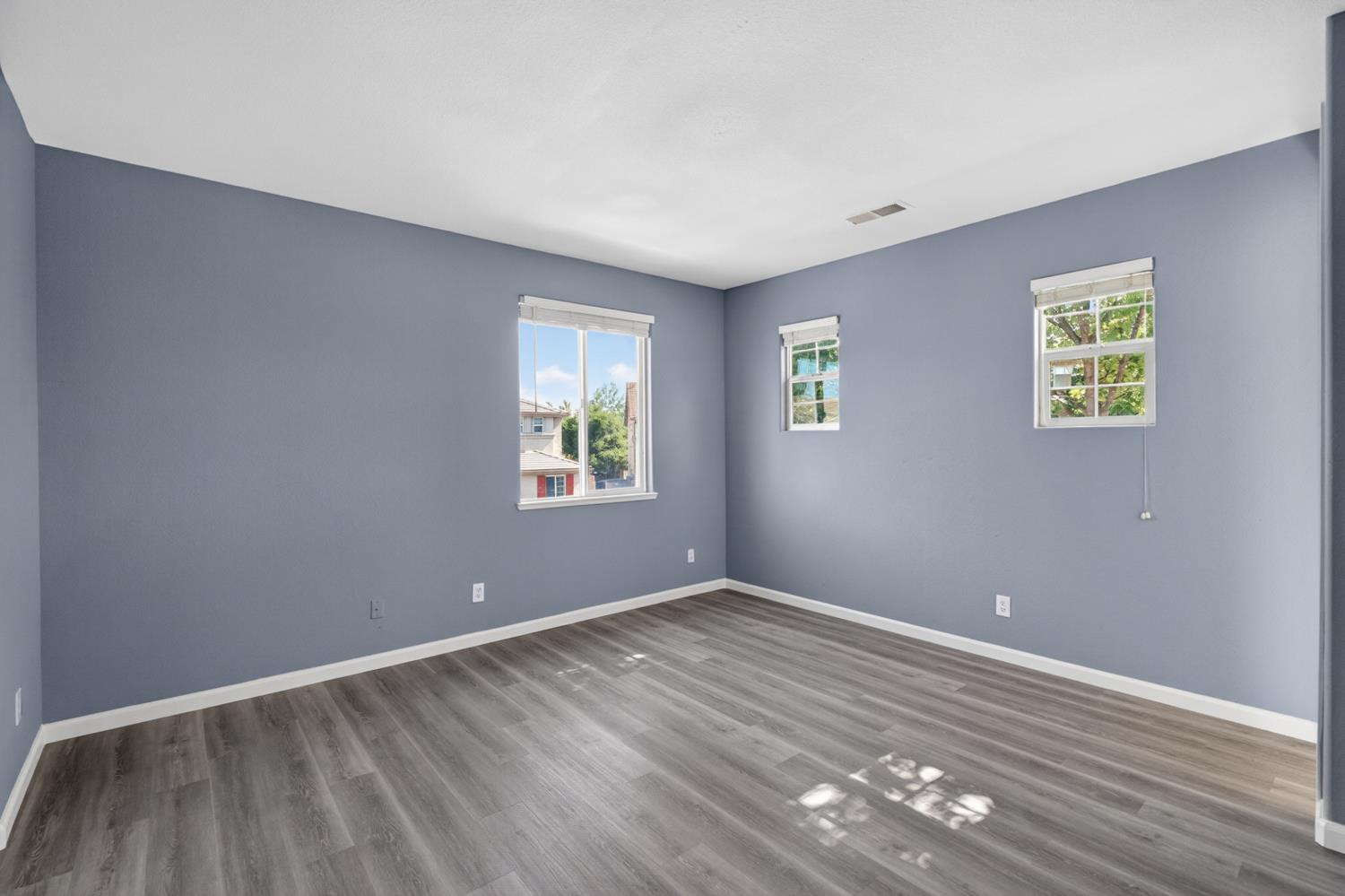 9234 Rushing Creek Way Elk Grove, CA 95624 - Photo 33 of 63