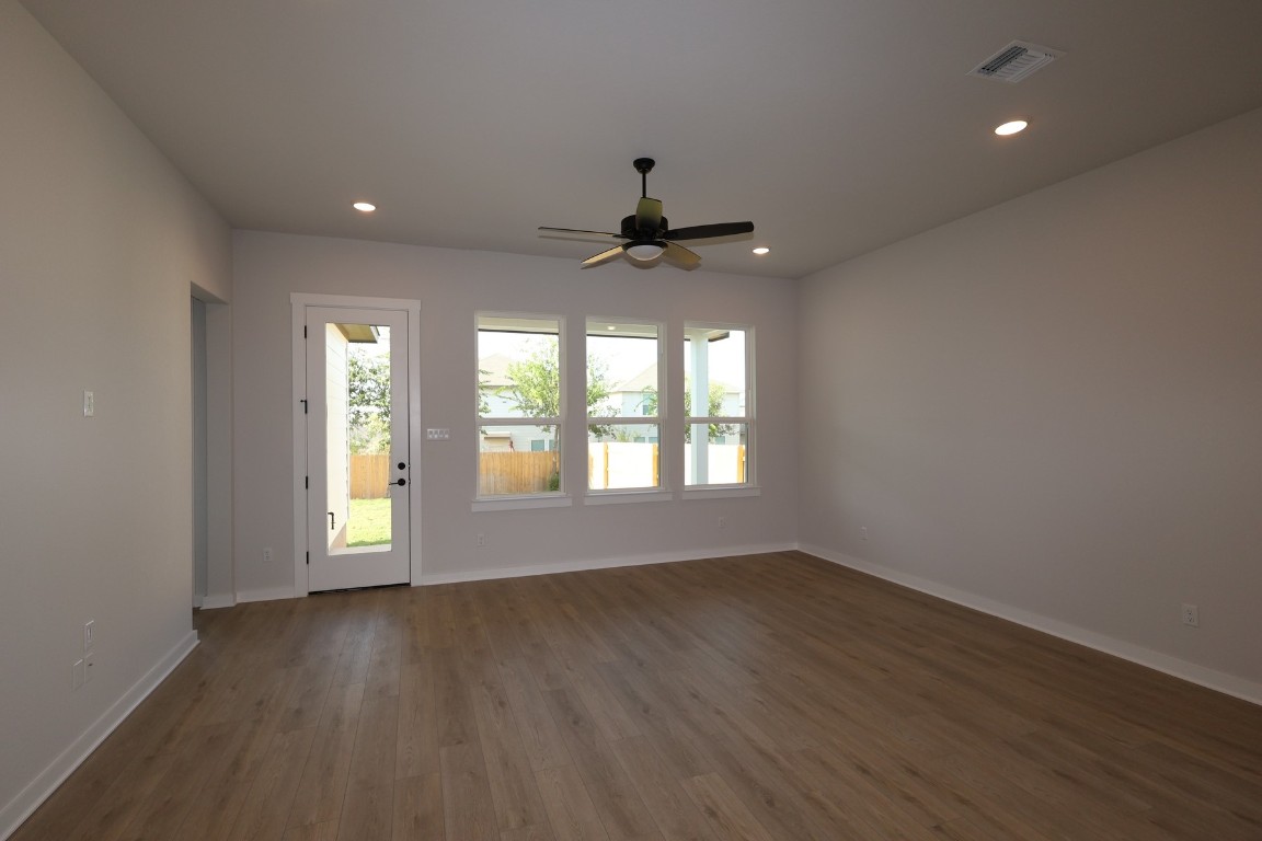 345 Marisol Bend Georgetown, TX 78626 - Photo 6 of 12